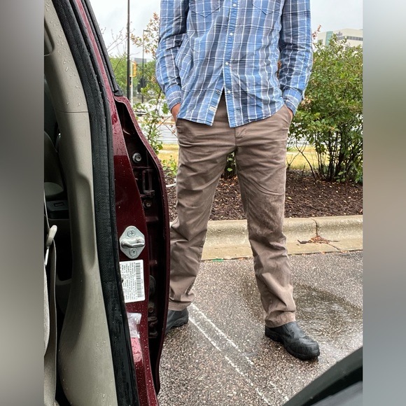 Haggar Strait Leg Flat Front Chino Pants 32x32 - Picture 2 of 16